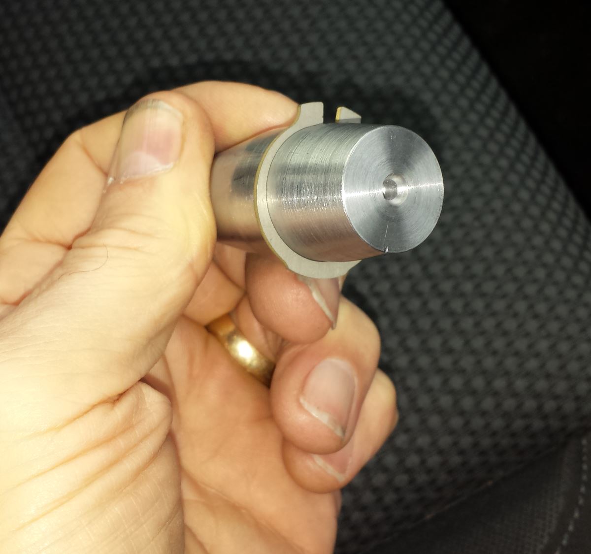 Special retaining ring engineered by AbarTech